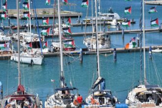 عاجل| الأردن و دول عربية وإسلامية تدين الاعتداء على “أسطول الصمود العالمي” وتطالب بالإفراج عن الناشطين فورًا