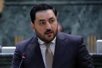 عرب سكاي تقاضي النائب ينال فريحات