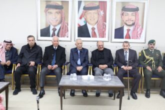 مندوبا عن الملك وولي العهد...العيسوي يعزي عشيرتي الرقاد والمعايطة