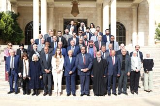 العيسوي يقدم قراءة وطنية معمقة في دلالات العلم الأردني لوفد مبادرة "أردن الرسالة"