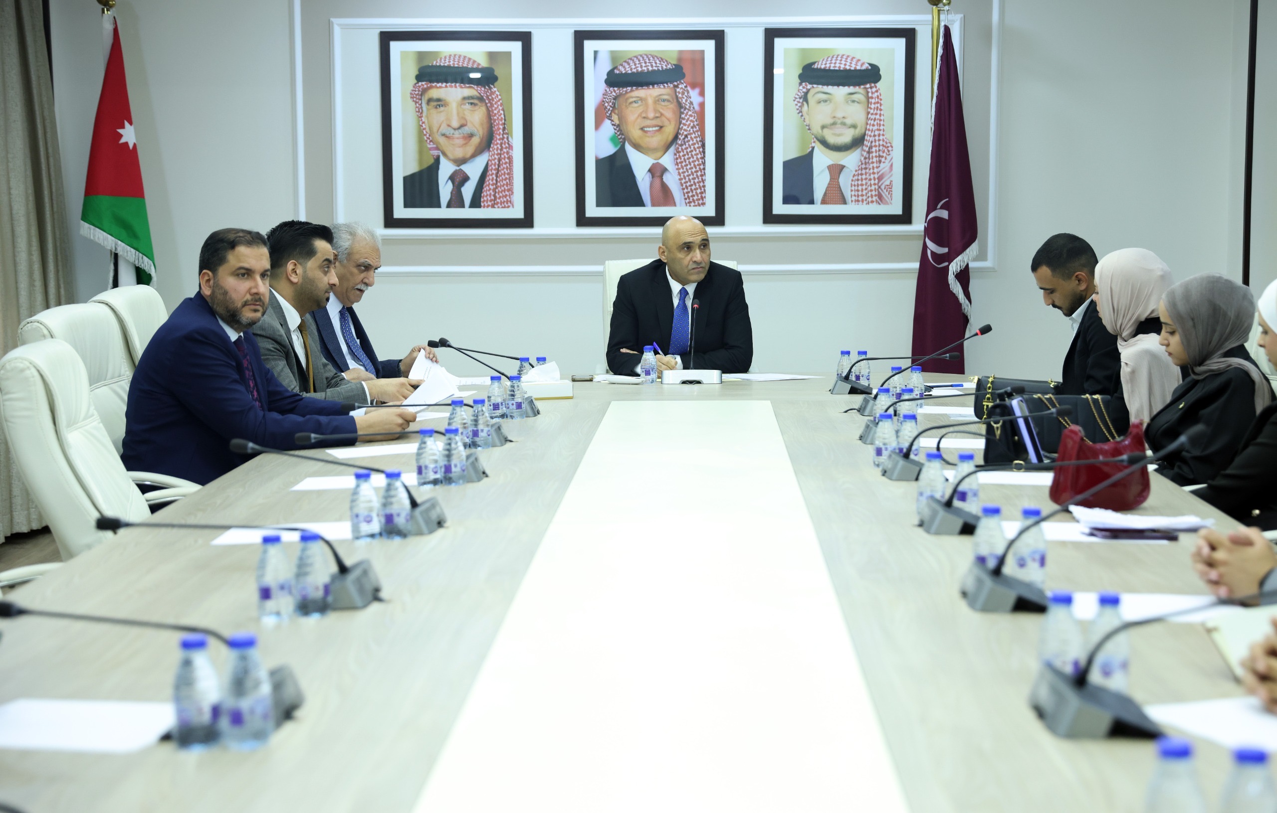 صورة حول : “الصحة النيابية” تلتقي وفداً شبابياً من طلبة التخصصات الصحية “الصحة النيابية” تلتقي وفداً شبابياً من طلبة التخصصات الصحية