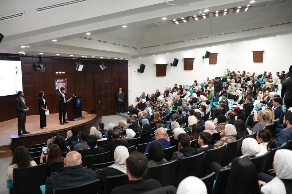 طلبة طب الأسنان بالأهلية يؤدون قسم المهنة