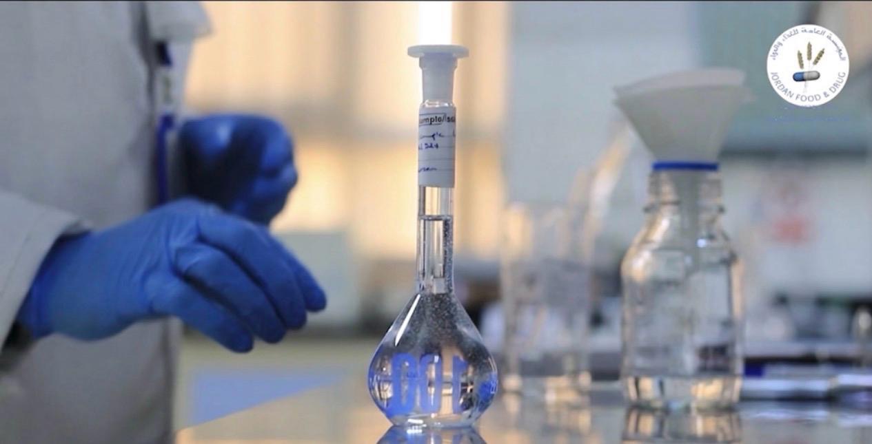 الغذاء والدواء تؤكد على عدم شراء المواد الغذائية من المطابخ المنزلية غير المرخصة