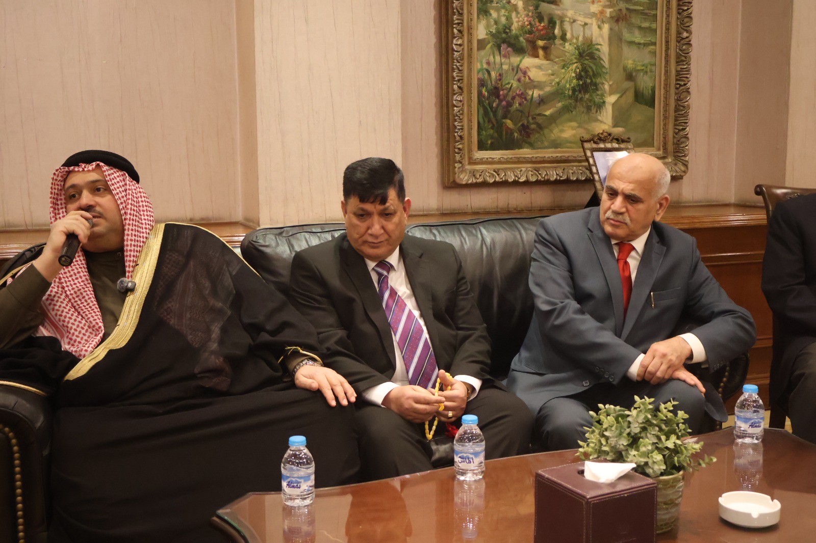 نادي الملك حسين يشهد مصاهرة ونسب بين آل الراميني وآل النعيمي بحضور وجهاء واقرباء واصدقاء العائلتين "شاهد الصور"