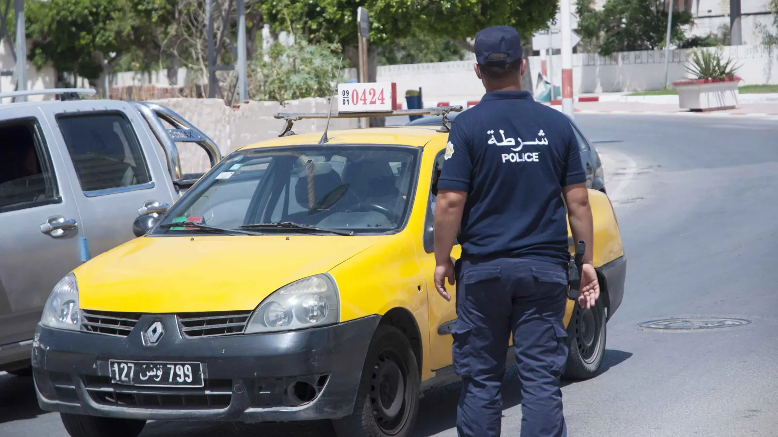 تونس.. سلب امرأة مسنة في مستشفى حكومي يثير جدلاً واسعاً