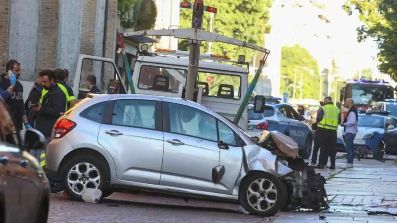 حادث مروع في إيطاليا يخلف 8 إصابات بعضها خطيرة (فيديو)
