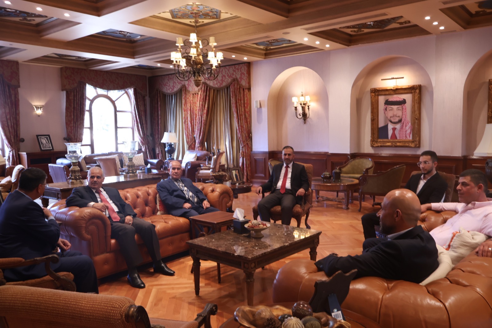 نادي الملك حسين يشهد مصاهرة ونسب بين آل الراميني وآل النعيمي بحضور وجهاء واقرباء واصدقاء العائلتين "شاهد الصور"