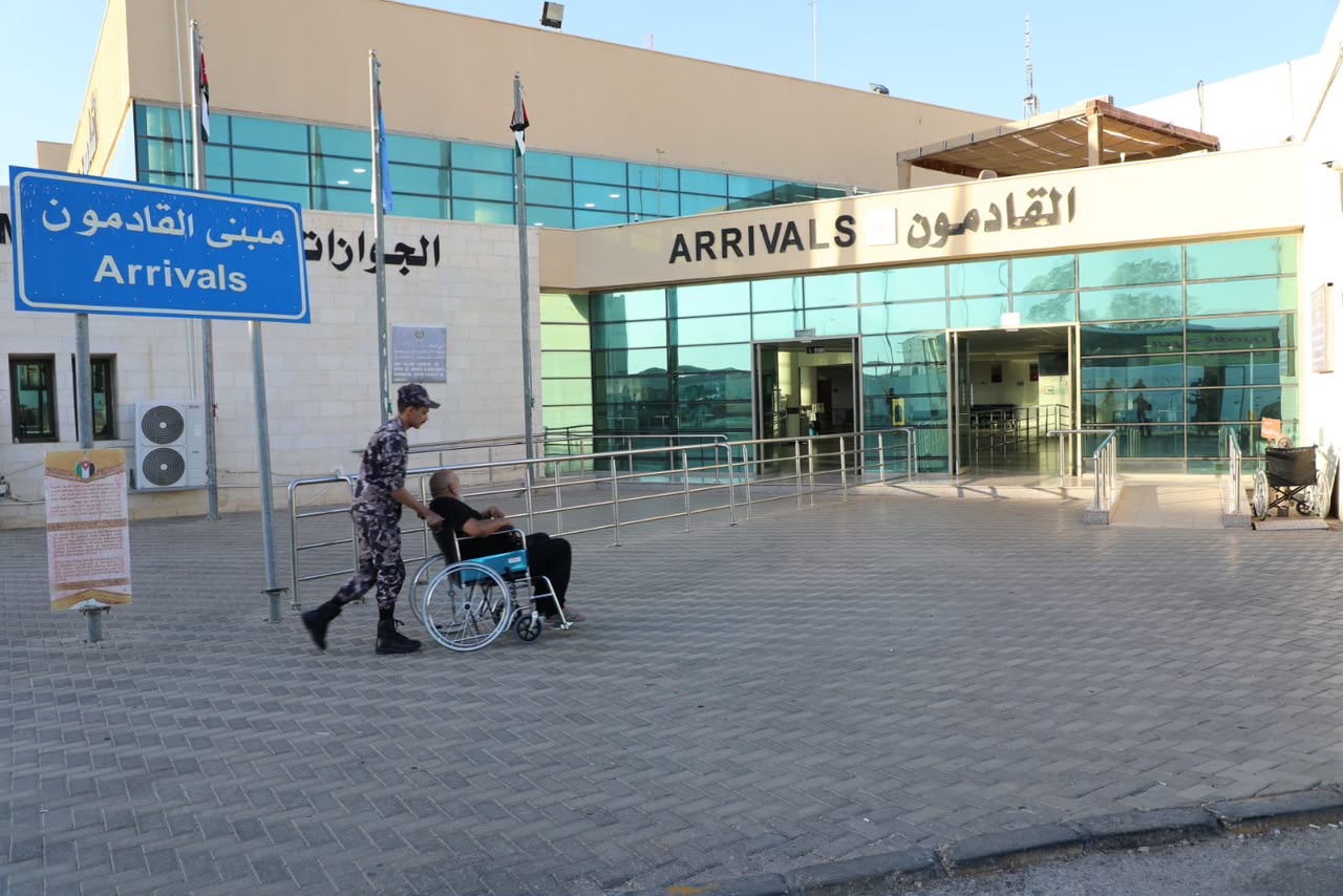 صورة حول : الأمن العام: خدمات متكاملة للحجاج العائدين وتسهيل إجراءاتهم عبر المراكز الحدودية الأمن العام: خدمات متكاملة للحجاج العائدين وتسهيل إجراءاتهم عبر المراكز الحدودية