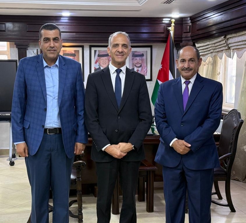 صورة حول : نقيب المهندسين الزراعيين يلتقي رئيس ديوان المحاسبة نقيب المهندسين الزراعيين يلتقي رئيس ديوان المحاسبة