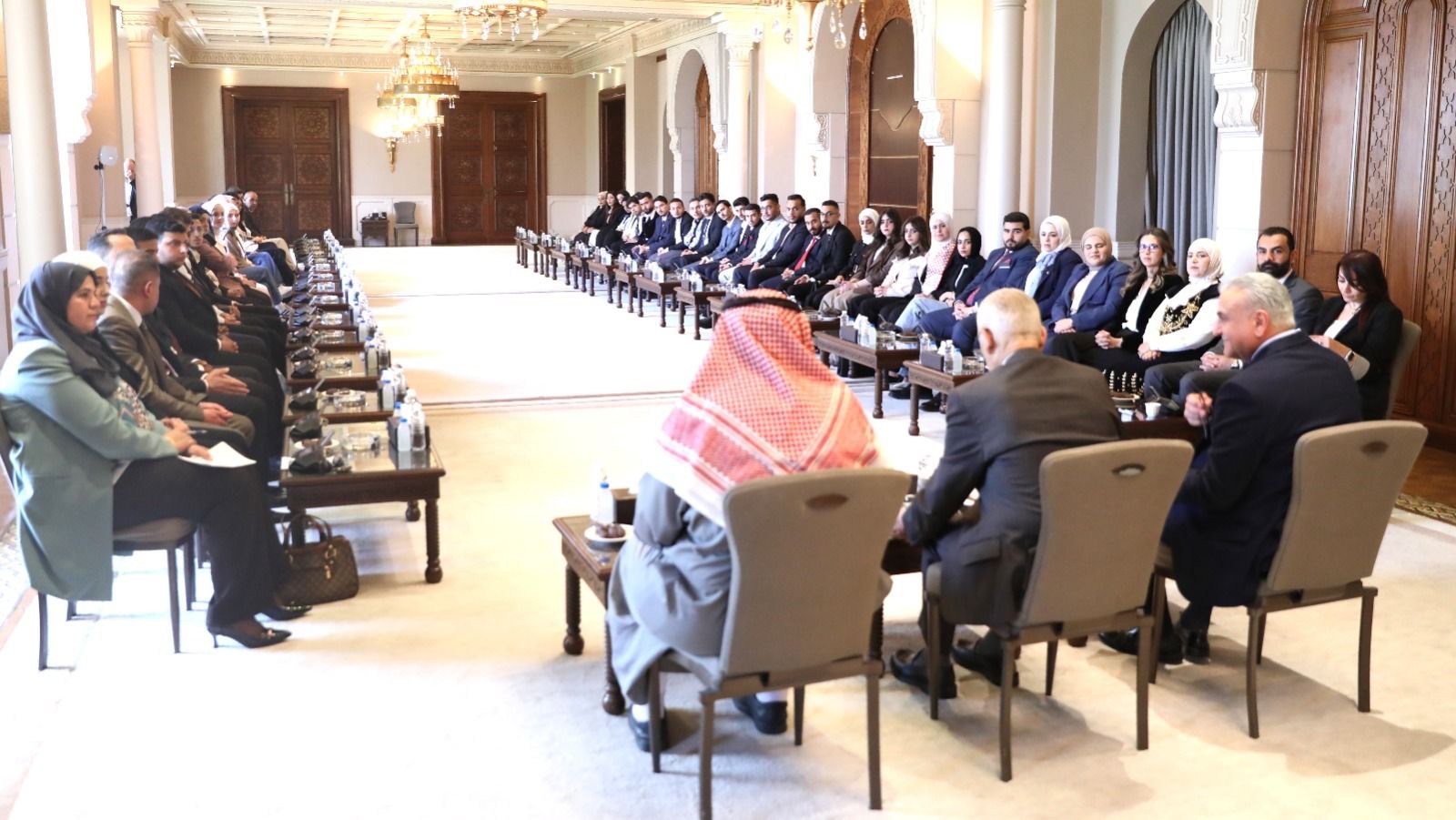 العيسوي لطلبة جامعات : رؤية الملك رسخت مكانة الأردن صوتاً للحكمة والاعتدال بالمنطقة والعالم