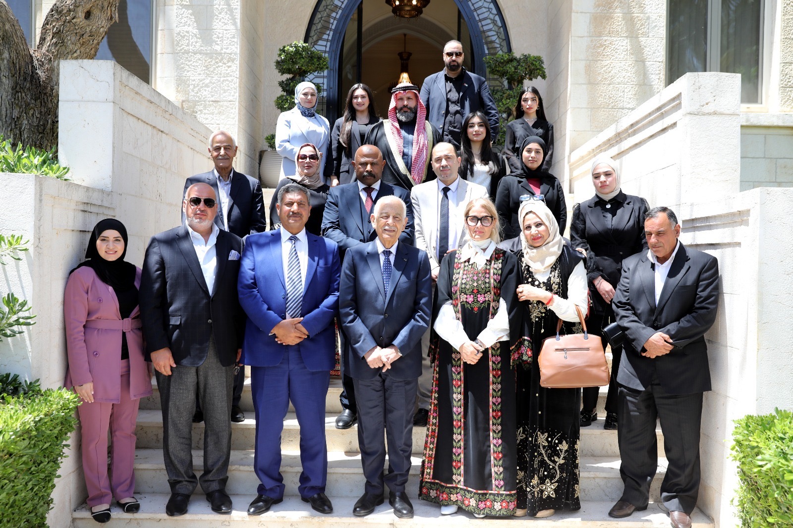 العيسوي: الأردن بقيادة الملك يواصل تعزيز حضوره السياسي والدبلوماسي بثبات واتزان