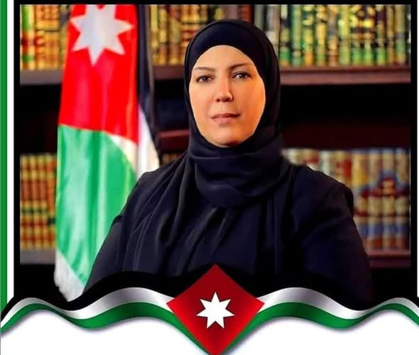 صورة حول : الدكتورة ميرفت عواد العبادي تعلن استقالتها من حزب التغيير الدكتورة ميرفت عواد العبادي تعلن استقالتها من حزب التغيير
