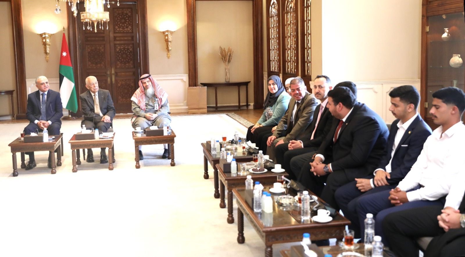العيسوي لطلبة جامعات : رؤية الملك رسخت مكانة الأردن صوتاً للحكمة والاعتدال بالمنطقة والعالم