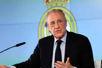 رسميا.. فلورنتينو بيريز يقدم أوراق ترشحه لرئاسة ريال مدريد