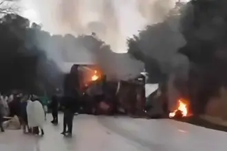 بعد تصادم مروع.. انفجار حافلة يوقع ضحايا في البرازيل (فيديو)