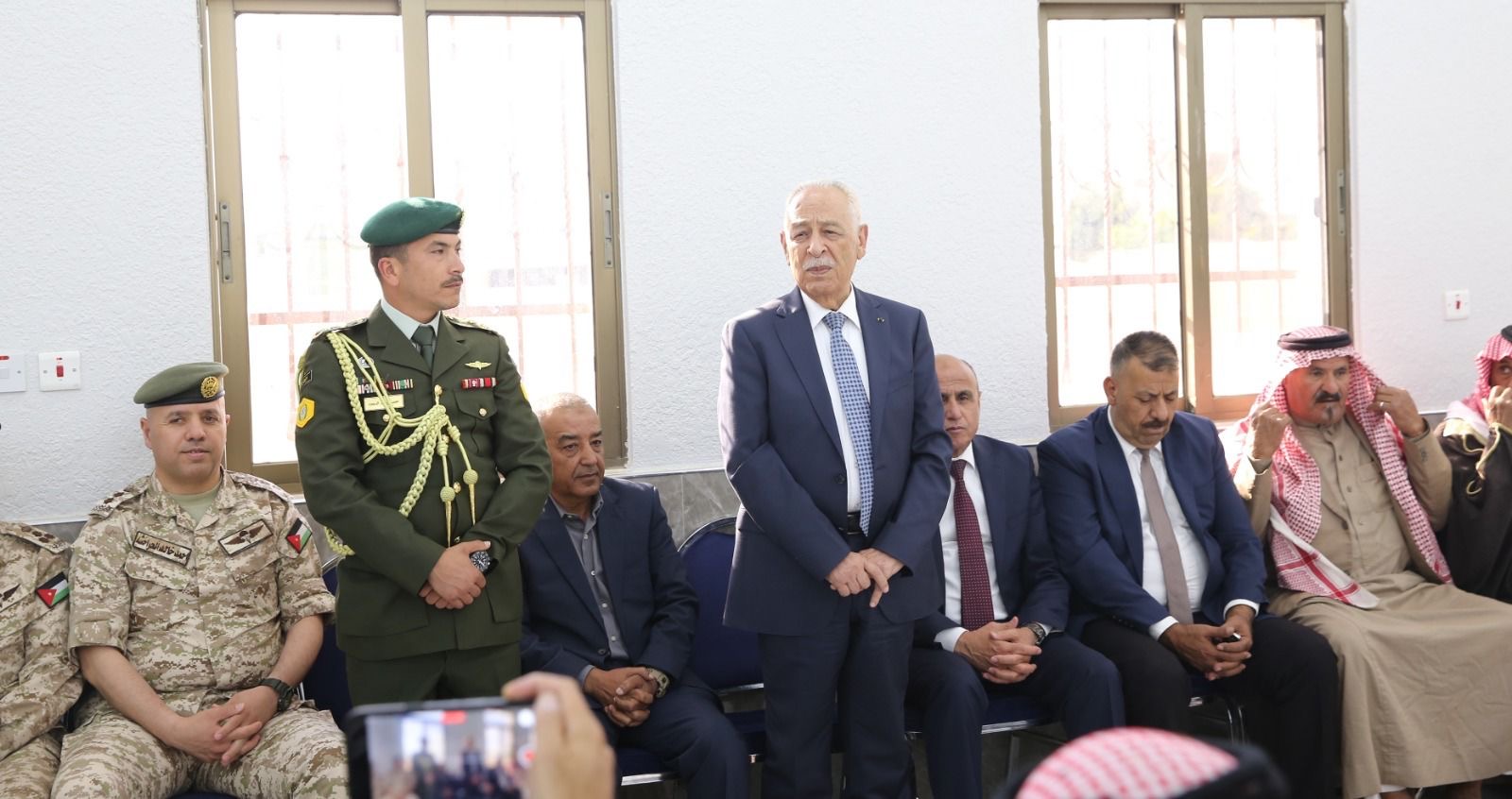 مندوبا عن الملك وولي العهد... العيسوي يعزي الحجايا والجعافرة والمشارقة وأبو طالب