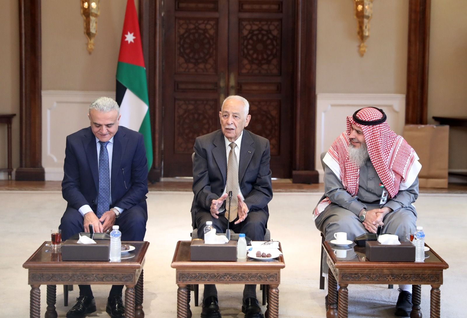 العيسوي لطلبة جامعات : رؤية الملك رسخت مكانة الأردن صوتاً للحكمة والاعتدال بالمنطقة والعالم