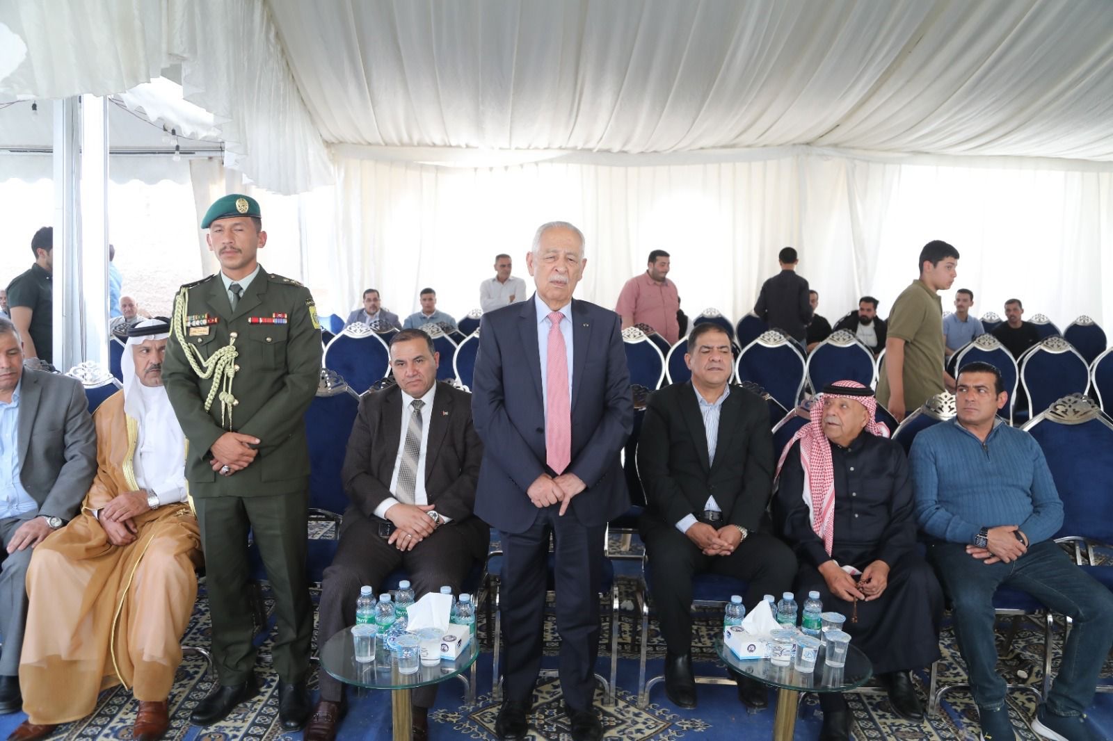 مندوبا عن الملك وولي العهد... العيسوي يعزي المراحلة والدعجة وأبو دية والسلمان وأبو عون والزعبي