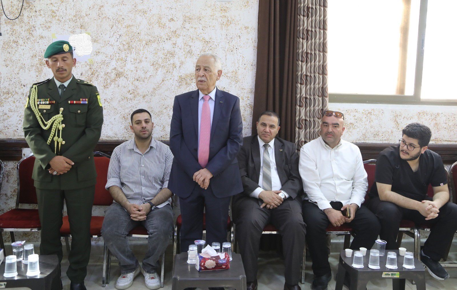 مندوبا عن الملك وولي العهد... العيسوي يعزي المراحلة والدعجة وأبو دية والسلمان وأبو عون والزعبي