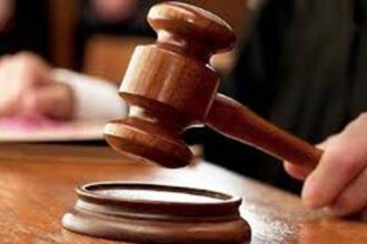 المدعي العام يقرر إخلاء سبيل عدد من مشجعي نادي الحسين الموقوفين على قضية الفيديو المسيء