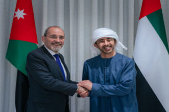 وزير الخارجية يؤكد تضامن الأردن مع الإمارات في مواجهة الاعتداءات الإيرانية