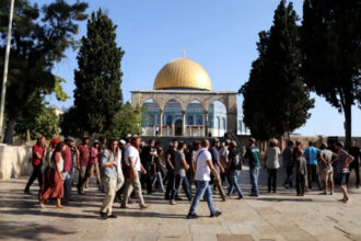 اقتحامات للمسجد الأقصى وتصعيد في القدس