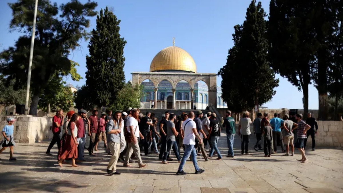 اقتحامات للمسجد الأقصى وتصعيد في القدس