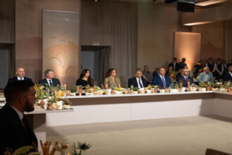 الملكة رانيا تحضر العشاء الخيري لصندوق الأمان لمستقبل الأيتام بمناسبة عقدين على تأسيسه