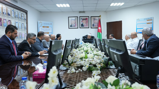 وزير الأوقاف يؤكد أهمية الإعلام في نقل جهود خدمة الحجاج