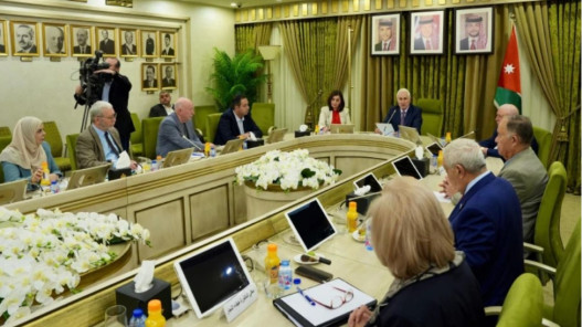 "تربوية الأعيان" تبحث توظيف الذكاء الاصطناعي في تطوير المرافق العامة