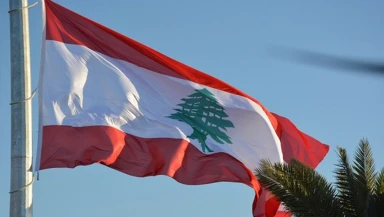 شهيدان وخمسة جرحى من المسعفين