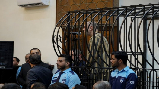 القضاء السوري يتهم عاطف نجيب بانتهاكات في درعا ترقى إلى "جرائم حرب"