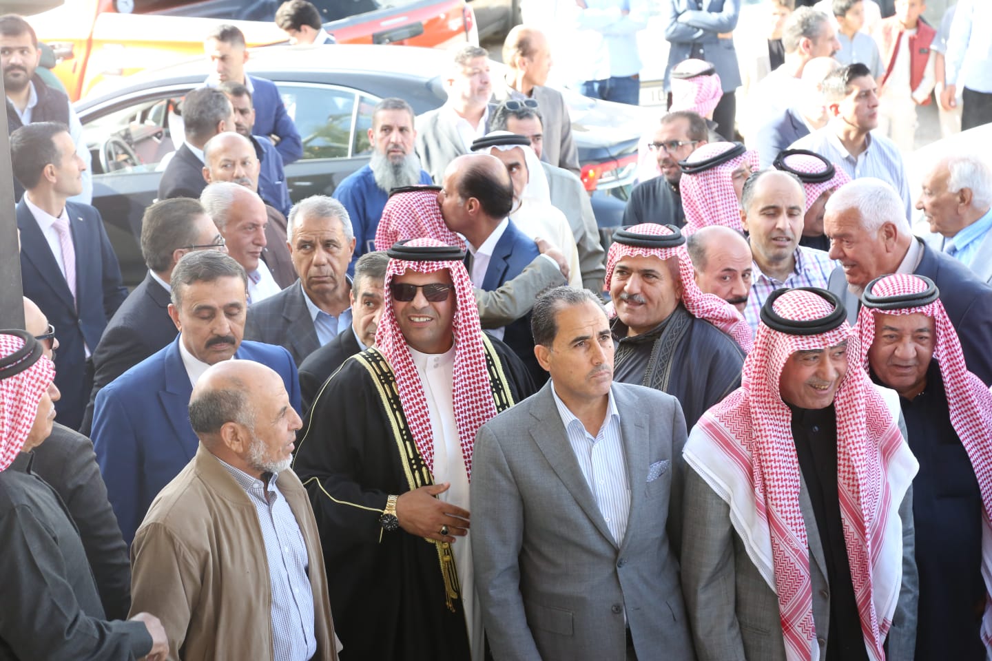 د الشباطات يبارك عقد قران نجل الشيخ طايل الشوابكة