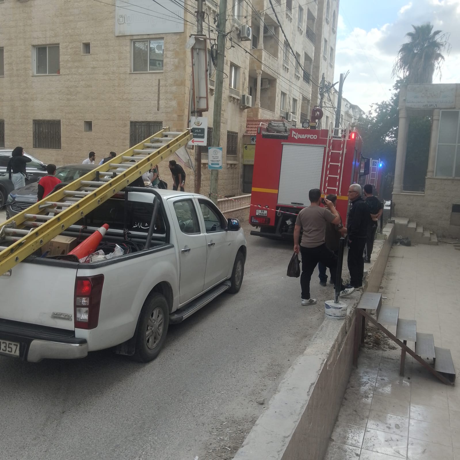 حريق في سكن حامد ارشيدات للطالبات بشارع الجامعة في إربد إثر تماس كهربائي دون وقوع إصابات