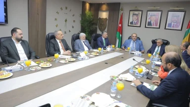 صورة حول : "الاقتصاد النيابية" تزور الجامعة الأردنية "الاقتصاد النيابية" تزور الجامعة الأردنية