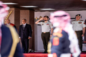 مندوبا عن الملك.. ولي العهد يرعى حفل تخريج الفوج الـ 34 من الجناح العسكري بمؤتة