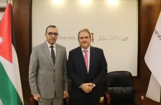 وزير الاستثمار يبحث والسفير الموريتاني تعزيز التعاون