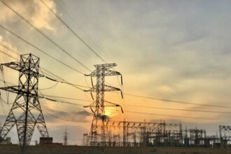 فصل كهرباء مبرمج في دير علا الثلاثاء لأعمال صيانة