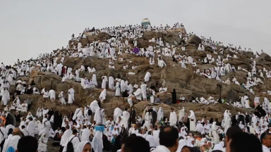 صورة حول : بدء تصعيد الحجاج الأردنيين إلى عرفات وسط إجراءات تنظيمية مكثفة بدء تصعيد الحجاج الأردنيين إلى عرفات وسط إجراءات تنظيمية مكثفة