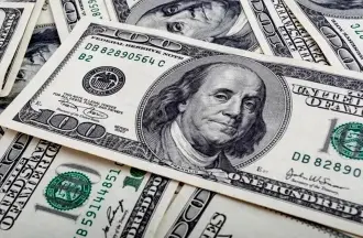 مؤشر الدولار يستقر أمام العملات الرئيسية الأخرى