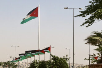 مركز التوثيق الملكي يعيد نشر عدد تاريخي يوثق استقلال الأردن