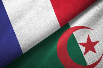 وزير العدل الفرنسي يزور الجزائر لبحث التعاون القضائي