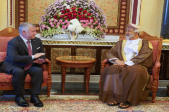 عاجل| الملك وسلطان عُمان يبحثان هاتفياً تطورات المنطقة وسبل التهدئة