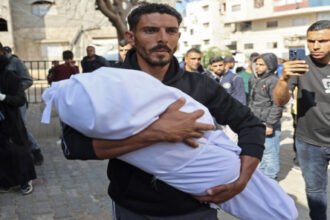 استشهاد طفلة متأثرة بإصابتها جراء قصف الاحتلال في خان يونس