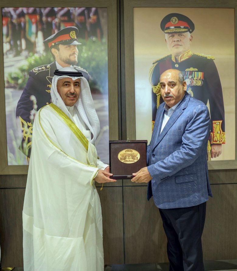 القاضي يلتقي السفير الكويتي