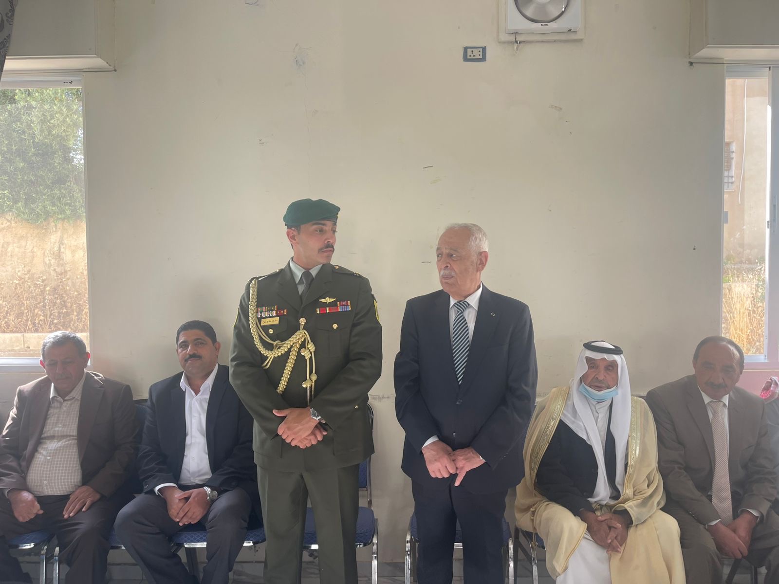 مندوبا عن الملك وولي العهد.. العيسوي يعزي عشيرة المهيرات
