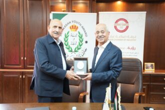 مذكرة تفاهم بين صناعة عمان وجائزة الحسن للشباب