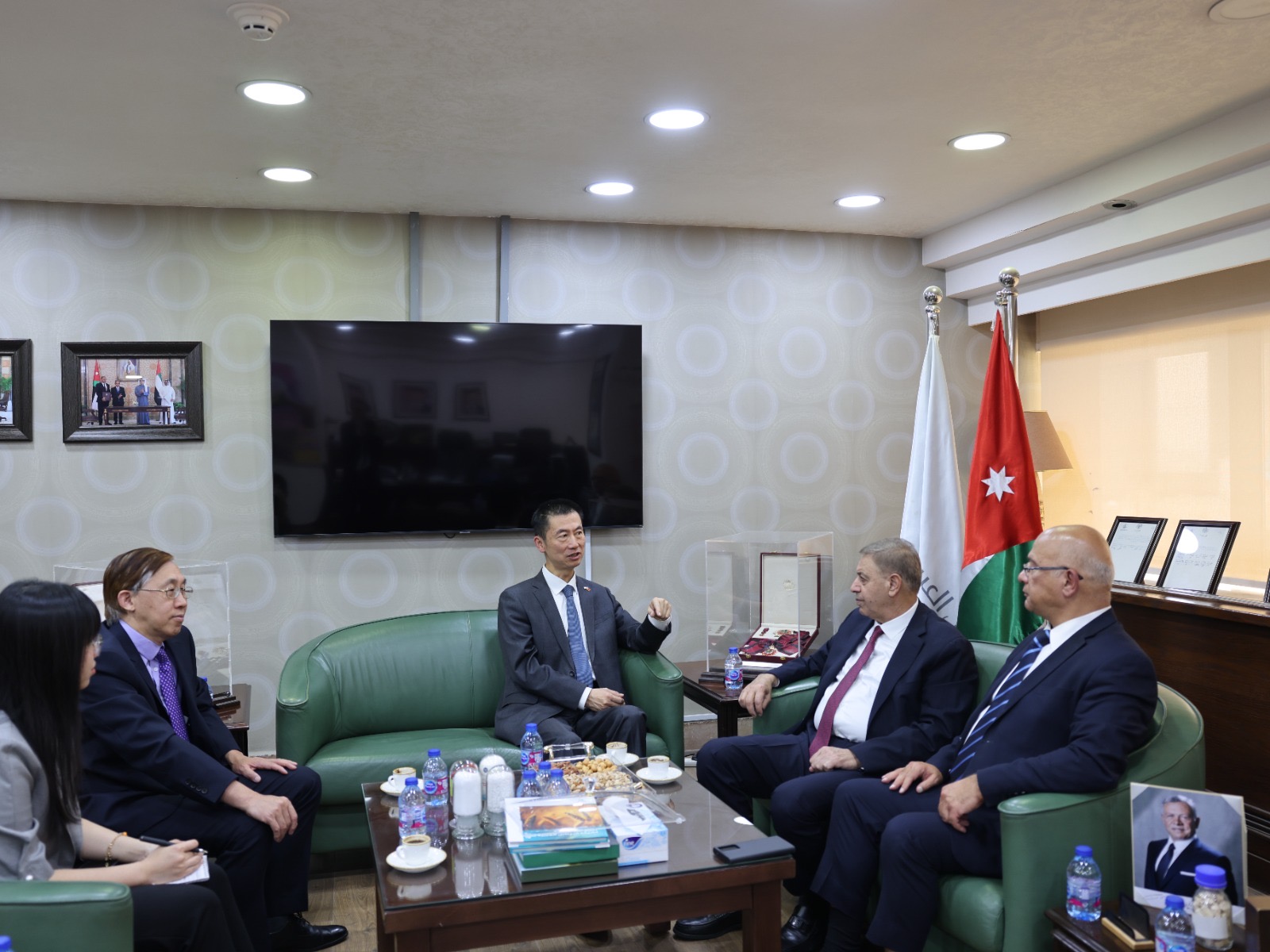 "البوتاس العربية" تبحث مع السفير الصيني آفاق التعاون الاقتصادي والشراكات الاستثمارية