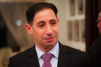 الكساسبة يكتب : هيبة الدولة لا تُبنى بإرهاق القطاعات