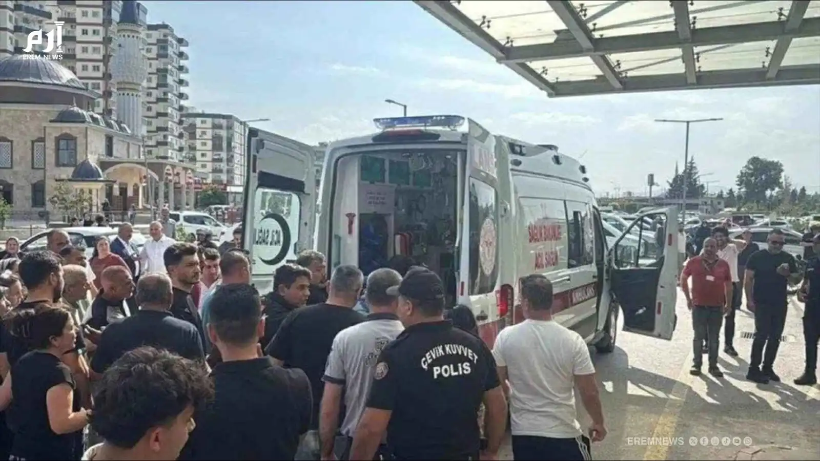 انتحار شاب بعد قتله 6 أشخاص بشكل عشوائي في تركيا (فيديو)
